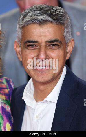 Oktober 2021. London, Großbritannien. Sadiq Khan, Bürgermeister von London bei der Ali & Ava Gala Screening, Teil des BFI London Film Festival, in der Royal Festival Hall. Quelle: Doug Peters/EMPICS/Alamy Live News Stockfoto