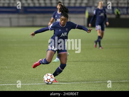 Ashley Lawrence von PSG während der UEFA Women's Champions League, einem Fußballspiel der Gruppe B zwischen Paris Saint-Germain (PSG) und dem FC Kharkiv am 13. Oktober 2021 im Jean Bouin-Stadion in Paris, Frankreich - Foto: Jean Catuffe/DPPI/LiveMedia Stockfoto