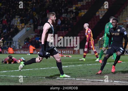 Michael Jacobs von Wigan Athletic feiert das erste Tor seines Spielers Stockfoto