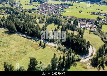 Oberjoch-Passstraße bei Bad Oberdorf, Allgau, Deutschland Stockfoto