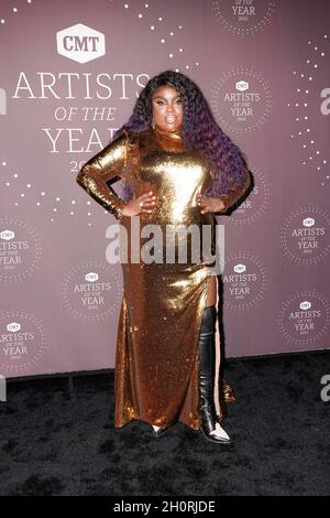 Nashville, USA. Oktober 2021. Yola nimmt am 13. Oktober 2021 an der CMT Artist of the Year 2021 in Nashville, Tennessee, Teil. Foto: Ed Rode/imageSPACE/Sipa USA Kredit: SIPA USA/Alamy Live News Stockfoto