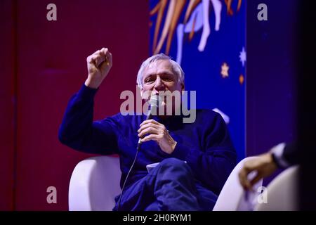 Luigi Ciotti während der Internationalen Buchmesse von Turin am 14. Oktober 2021 in Turin, Italien. Die Internationale Buchmesse von Turin kehrt nach fast zwei Jahren nach Beginn der Pandemie von Covid 19 nach Lingotto Fiere zurück. Stockfoto