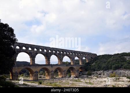 Pont du Gard, römischer Aquädukt über dem Fluss Gardon, Gard, Südfrankreich 2021 Stockfoto