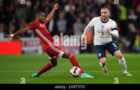 England gegen Ungarn – FIFA Fußball-Weltmeisterschaft 2022 – Europameisterschaft – Gruppe I – Wembley-Stadion der englische Fußballnationalmannschaft Luke Shaw während des Spiels im Wembley-Stadion. Bildnachweis : © Mark Pain / Alamy Live News Stockfoto