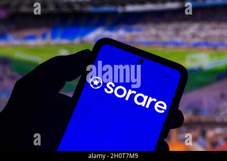 Brasilien. Oktober 2021. In dieser Abbildung wird das Sorare-Logo auf einem Smartphone angezeigt. (Bild: © Rafael Henrique/SOPA Images via ZUMA Press Wire) Stockfoto