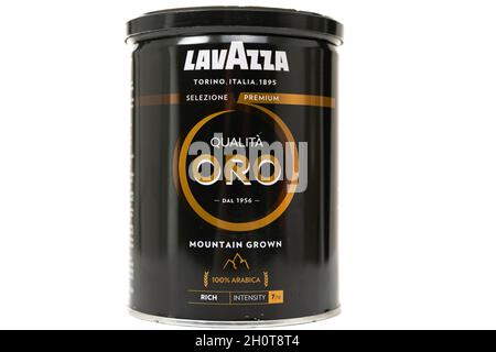 MINSK, WEISSRUSSLAND - Okt 14, 2021: Dose gemahlener italienischer Kaffee Lavazza Qualita ORO, arabica Stockfoto