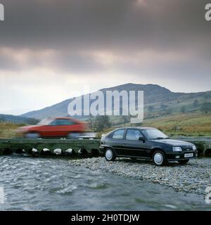 1988 Vauxhall Astra GTE MKII fährt in Wales Großbritannien Stockfoto