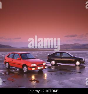 1988 Vauxhall Astra GTE MKII fährt in Wales Großbritannien Stockfoto