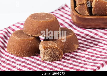 Panaela - Zuckerrohr harte Melasse oder Jagery und Zucker Stockfoto