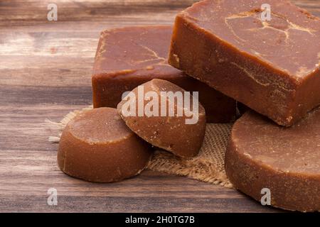 Panaela - Zuckerrohr harte Melasse oder Jagery und Zucker Stockfoto