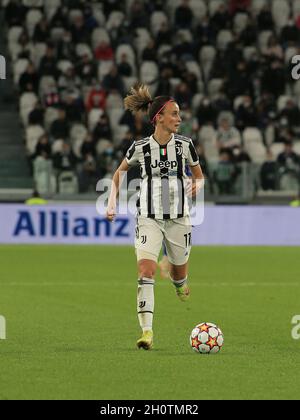 Turin, Italien. Oktober 2021. Barbara Bonansea (Juventus FC Women) während Juventus FC vs Chelsea, UEFA Champions League Women Football match in Turin, Italien, Oktober 13 2021 Quelle: Independent Photo Agency/Alamy Live News Stockfoto