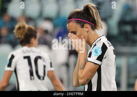 Turin, Italien. Oktober 2021. Barbara Bonansea (Juventus FC Women) während Juventus FC vs Chelsea, UEFA Champions League Women Football match in Turin, Italien, Oktober 13 2021 Quelle: Independent Photo Agency/Alamy Live News Stockfoto