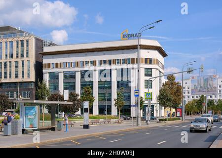 Ansicht des Hauptquartiers der INGRAD-Holding für Investitionen und Entwicklung in der Krasnoproletarskaya-Straße: Moskau, Russland - 13. September 2021 Stockfoto