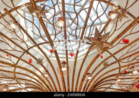 Architektur und Dekoration des Souvenirshops am Flughafen in Cancun, Mexiko Stockfoto