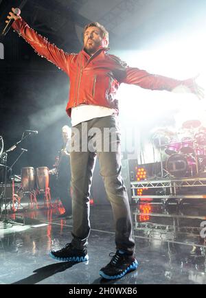 14. OKTOBER: Simon Lebon von Duran Duran tritt am 14. Oktober 2011 im Chastain Park Amphitheatre in Atlanta, Georgia, auf. QUELLE: Chris McKay / MediaPunch Stockfoto