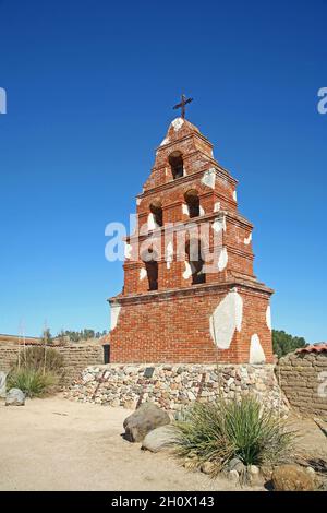 Mission San Miguel Arcangel entlang der Autobahn 101 in Kalifornien Stockfoto