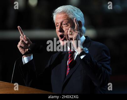 Charlotte, Vereinigte Staaten Von Amerika. September 2012. CHARLOTTE, NC - 5. SEPTEMBER: Bill Clinton während der 2012 Democratic National Convention im Time Warner Center am 5. September 2012 in Charlotte, North Carolina Menschen: Bill Clinton Kredit: Storms Media Group/Alamy Live News Stockfoto