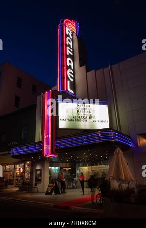 San Rafael, USA. Oktober 2021. Atmpsphere bei der Vorführung von „Passing“ während des Mill Valley Film Festivals 2021 im Smith Rafael Film Center am 14. Oktober 2021 in San Rafael, Kalifornien. Foto: Tracie/PictureHappyPhotos/imageSPACE Credit: Imagespace/Alamy Live News Stockfoto