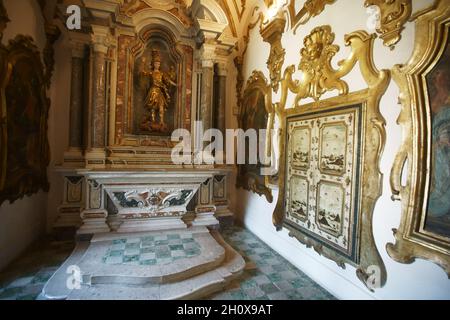 Die Certosa di Padula, auch bekannt als Kartause Padula, ist ein Kloster in der Provinz Salerno in Kampanien, Italien Stockfoto