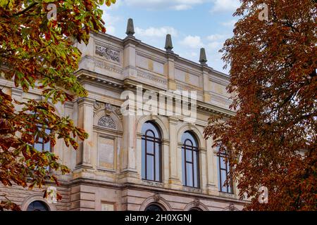 Technische Universität Braunschweig, TU Braunschweig, Niedersachsen, Deutschland. Historisches Hauptgebäude auf dem Campus. Stockfoto