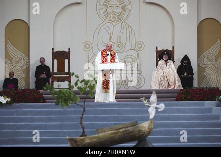 JEREWAN, ARMENIEN - 26. Dezember 2018: Die apostolische Reise von Papst Franziskus nach Armenien. Papst Franziskus, auf dem Platz der Republik, Jerewan. Stockfoto