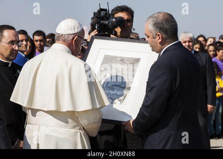 JEREWAN, ARMENIEN - 26. Dezember 2018: Die apostolische Reise von Papst Franziskus nach Armenien. Papst Franziskus, auf dem Platz der Republik, Jerewan. Stockfoto