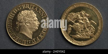 Souverän: George III (Vorderseite); St. George und der Drache (Rückseite), 1817. Entwurf nach Benedetto Pistrucci (italienisch, 1784-1855). Gold; Durchmesser: 2.2 cm (7/8 in.). Seit der früheren Münzprägung von König Georg III. Waren große Veränderungen eingetreten. Die Royal Mint war aus dem Tower of London in neue Räumlichkeiten in Little Tower Hill gezogen. Die neue Münzstätte wurde mit den neuesten Dampfmaschinen von Boulton und Watt ausgestattet und die gesamte Münzprägung wurde reformiert. Die Perüche aus einundzwanzig Schillingen wurde durch den Souverän ersetzt, das von Benedetto Pistrucci entworfene Pfund-Stück und ging in Umlauf Stockfoto