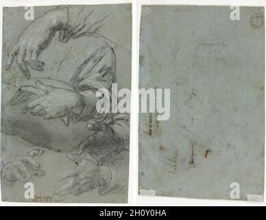 Studien der Hände (recto); Skizze eines Kindes Kopf (verso), c. 1586. Carletto Caliari (Italienisch, 1570-1596). Holzkohle (stellenweise gestumpelt) mit weißer Kreide verstärkt; schwarze Kreide mit Stift und brauner Tinte; Blatt: 27.5 x 17.8 cm (10 13/16 x 7 Zoll). Carletto Caliari, der talentierte, zweigeborene Sohn des italienischen Renaissance-Malers Paolo Veronese, unterstützte seinen Vater in den letzten Jahren des gefeierten Künstlerlebens. Erfolgreiche venezianische Malstudios wurden als Werkstätten geführt, wobei die Mitarbeiter von ausgebildeten Lehrlingen unter der Aufsicht eines Meisters arbeiteten, um gleichzeitig eine Vielzahl von Aufträgen auszuführen. Zeichnen Stockfoto