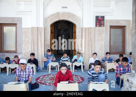 Amasya, Türkei - 10-01-2015:Eine Gruppe von Studenten während der religiösen Bildung im Quran-Kurs Stockfoto