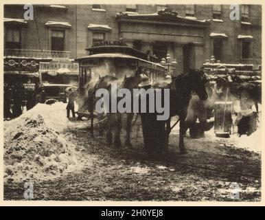 Das Terminal, 1893. Alfred Stieglitz (Amerikaner, 1864-1946). Kollotyp; Papier: 15.5 x 23.2 cm (6 1/8 x 9 1/8 Zoll). Stockfoto