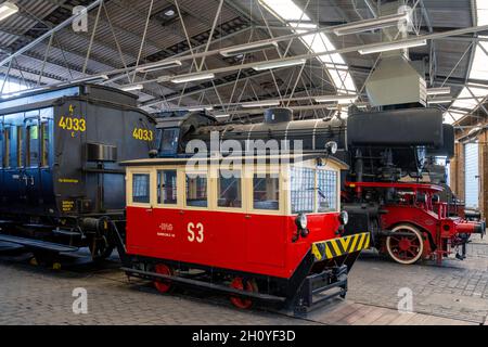 Deutschland, Nordrhein-Westfalen, Bochum-Dahlhausen, Eisenbahnmuseum Bochum, Ringlokschuppen. Das Eisenbahnmuseum, das 1977 auf dem Gelände des von 19 Stockfoto