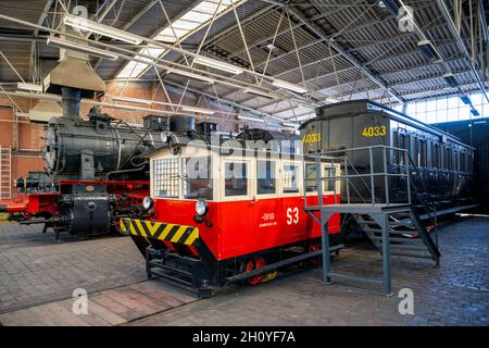 Deutschland, Nordrhein-Westfalen, Bochum-Dahlhausen, Eisenbahnmuseum Bochum, Ringlokschuppen. Das Eisenbahnmuseum, das 1977 auf dem Gelände des von 19 Stockfoto