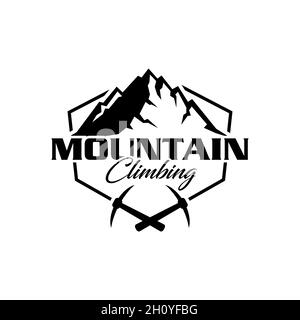 Berg- und Kletteraxt-Abzeichen, Logo-Design im Zusammenhang mit Outdoor-Aktivitäten Stockfoto