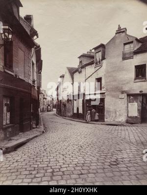 Clamart (Vielle Rue), vor 1914. Eugène Atget (Französisch, 1857-1927). Albumindruck aus Glasnegativ; Bild: 22 x 18.1 cm (8 11/16 x 7 1/8 in.); Papier: 22 x 18.1 cm (8 11/16 x 7 1/8 in.). Stockfoto