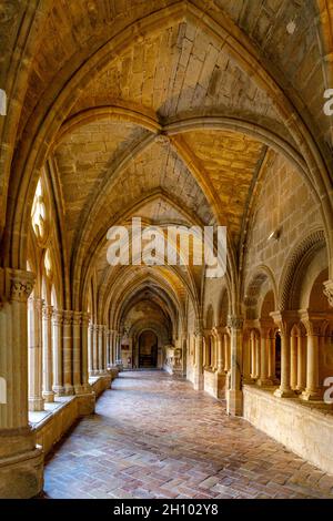 Aragon, Spanien - 7. Oktober 2021: Innenraum des berühmten zisterzienserklosters von Veruela, in Aragon, Spanien . Stockfoto