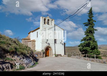 Kirche der Jungfrau der Höhle in Trasmoz, Region Tarazona, Provinz Zaragoza, Spanien. Stockfoto