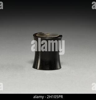 Ohrschmuck (2 von 2), c. 1200-1519. Mexiko, Guerrero, Ichcatiopan, Mixtec oder Aztec. Obsidian, Kristall; insgesamt: 2.5 x 2.2 cm (1 x 7/8 Zoll). Dieser Satz Ohrschmuck wurde angeblich zusammen mit dem in der Nähe gezeigten Gold- und Jadepektorornament gefunden. Sie können eine edle Beerdigung begleitet haben, oder vielleicht eine Opferdepot gebildet haben. Stockfoto