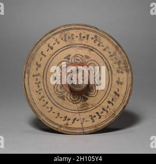 Deckel für zweigespupften Sieb Askos (Kolben), 300-200 v. Chr. Süditalienisch, Daunisch oder Canosan. Keramik; Durchmesser: 14.5 cm (5 11/16 in.). Stockfoto