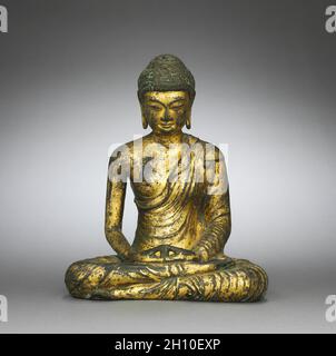 Amitabha, Mitte 1000. China, Provinz Yunnan, Königreich Dali (938–1253). Vergoldete Bronze; insgesamt 23 cm (9 1/16 Zoll). Stockfoto