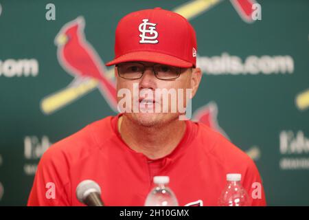 St. Louis, USA. Oktober 2021. Mike Shildt, der Manager der St. Louis Cardinals, wurde am 14. Oktober 2021 gefeuert, wie auf diesem Foto vom 15. Juli 2018 gezeigt. John Mozeliak, Präsident der Baseballoperationen der Kardinäle, zitierte „philosophische Unterschiede“ für Shildts Entlassung. File Photo von Bill Greenblatt/UPI Credit: UPI/Alamy Live News Stockfoto