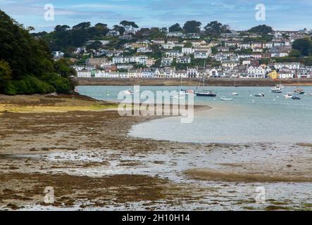 St. Anthony Head und der Falmouth Eastuary auf der Halbinsel Roseland, Teil des South West Coast Path im Süden von Cornwall, England Stockfoto