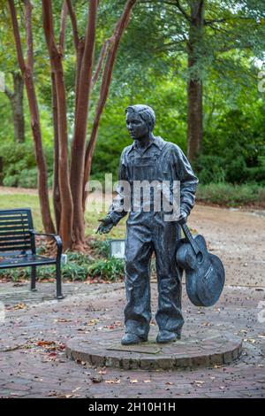 Elvis bei 13 Skulpturen im Elvis Presley Birthplace and Museum in Tupelo, Mississippi Stockfoto