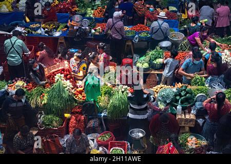 Der farbenfrohe Sonntagsmarkt in Chichicastenango, Guatemala Stockfoto