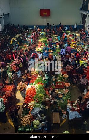 Der farbenfrohe Sonntagsmarkt in Chichicastenango, Guatemala Stockfoto