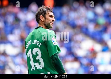 BARCELONA - SEP 12: Der Torwart Diego Lopez im Einsatz während des La Liga-Spiels zwischen RCD Espanyol und Atletico de Madrid CF im RCDE Stadium o Stockfoto