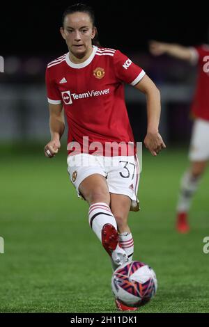 DURHAM CITY, GROSSBRITANNIEN. 14. OKTOBER Manchester United Lucy Staniforth während des FA Women's Continental League Cup-Spiels zwischen Durham Women und Manchester United am Donnerstag, den 14. Oktober 2021, im Maiden Castle, Durham City. (Kredit: Mark Fletcher | MI News) Kredit: MI Nachrichten & Sport /Alamy Live News Stockfoto