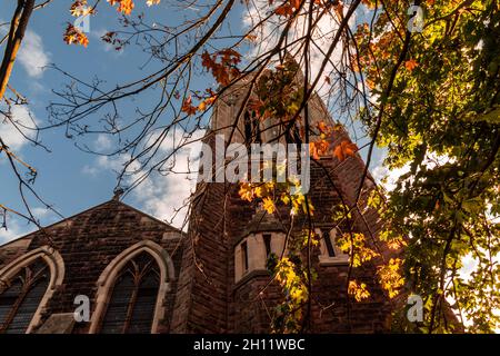 Stapenhill Woodland St Peters Church, Burton on Trent UK, Herbst 2021. Stockfoto