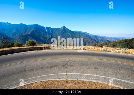 Blick vom Generals Highway. Sequoia & Kings Canyon National Parks. Tulare County, CA, USA. Stockfoto