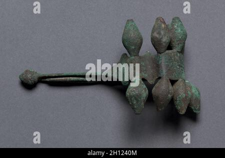 Wadenbein, C. 500 v. Chr.. Italien, Etruskische, späten 6 Jahrhundert v. Chr.. Bronze; gesamt: 8,9 cm (3 1/2 in.). Stockfoto