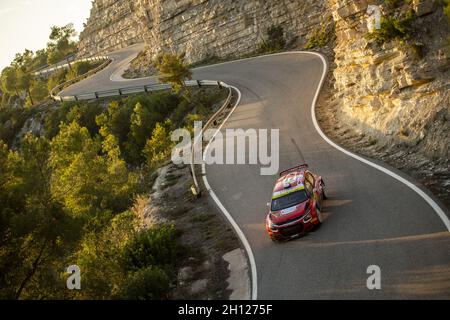 Salou, Spanien. Oktober 2021. 27 Camilli Eric (Fra), Vilmot Maxime (Fra), Sports & You, Kyros C3, Aktion während der RACC Rally Catalunya de Espana, 11. Lauf der 2021 FIA WRC, FIA World Rally Championship, vom 14. Bis 17. Oktober 2021 in Salou, Katalonien, Spanien - Foto: Nikos Katikis/DPPI/LiveMedia Kredit: Independent Photo Agency/Alamy Live News Stockfoto